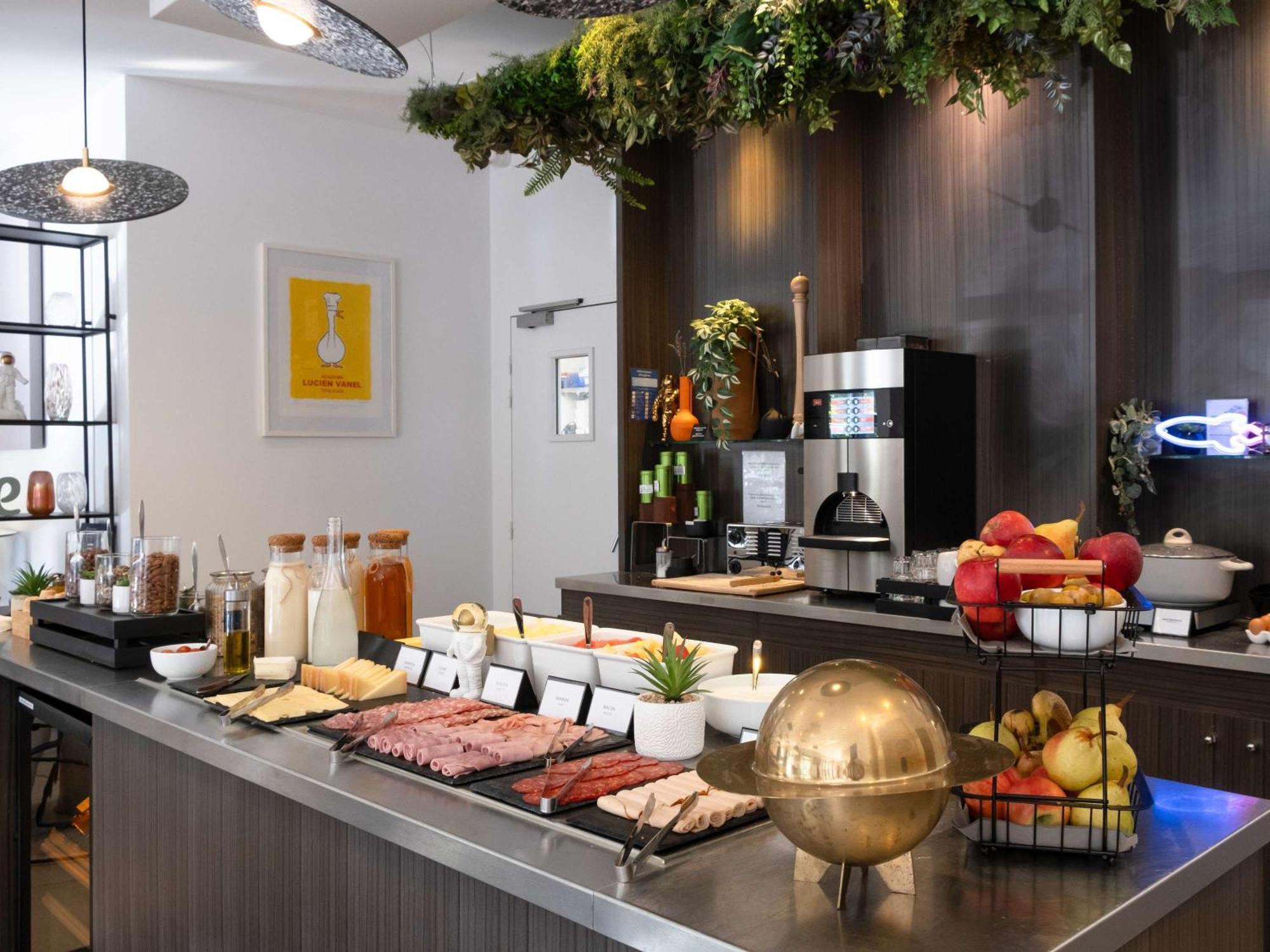 ibis Styles Toulouse Cite Espace Exterior foto